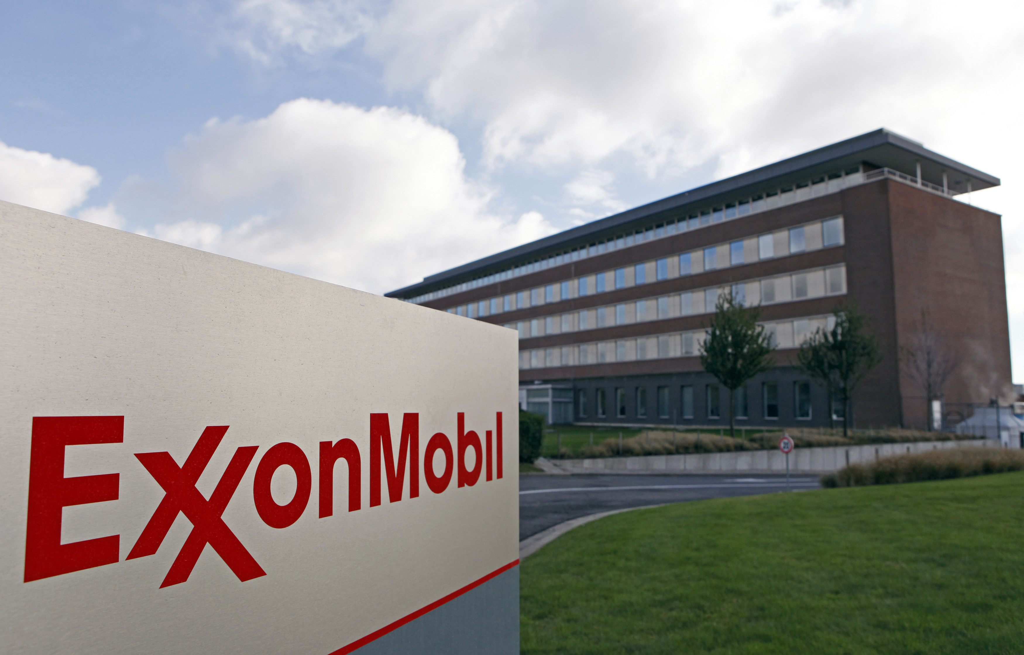 U.S. Won’t Give Exxon Mobil Permission To Drill In Russia