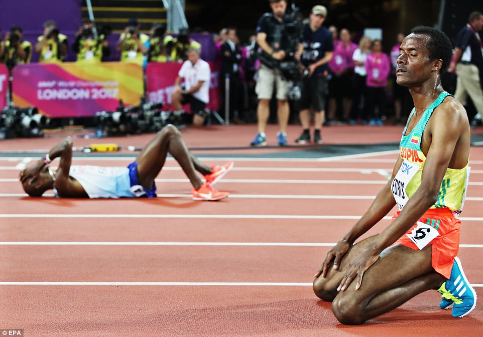 Disappointed Mo Farah Takes Silver on His Final Race at World Athletics Championships