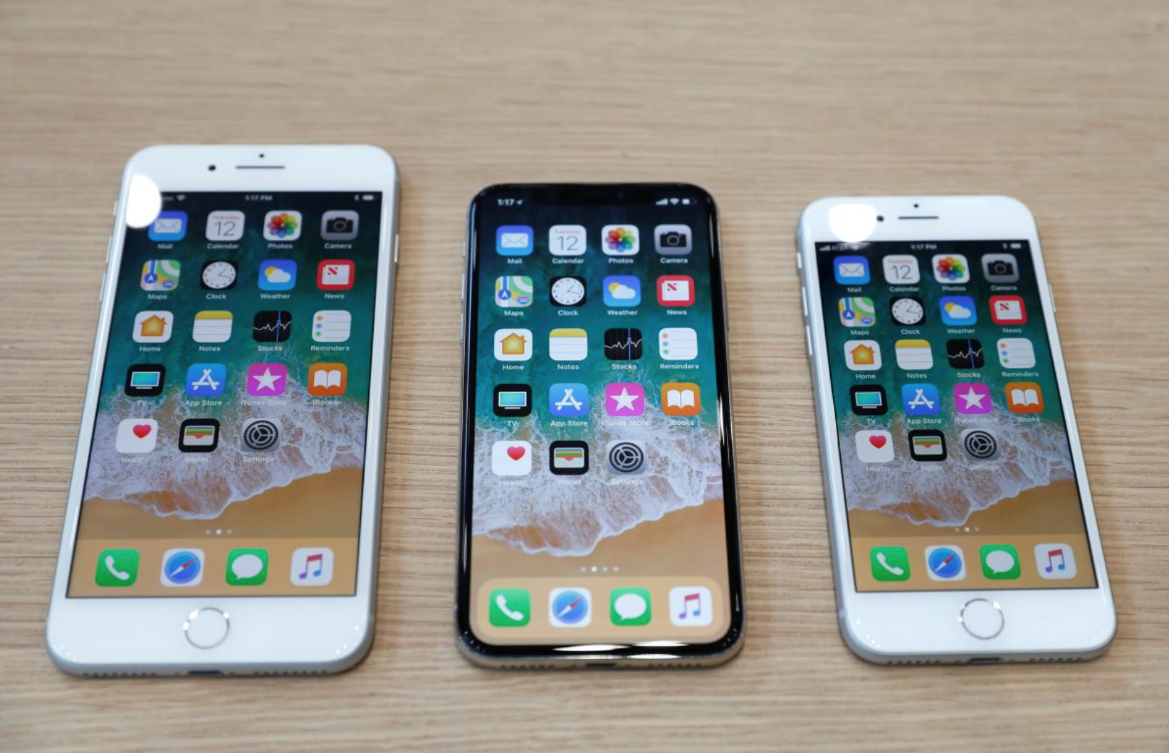 South Korea Consumer Group Files Criminal Complaint Against Apple CEO Over iPhone Slowdown
